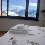 Cosy Chalet, Close To Lift, Beautiful Views Chalet